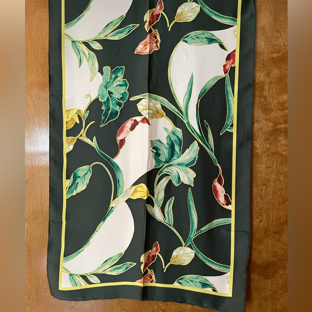 White House Black Market Scarf